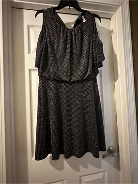 London Times Black Metallic Cold-Shoulder Blouson Midi Dress